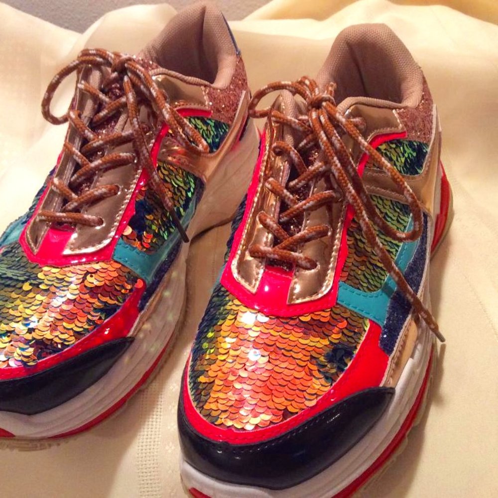 YOKI Gold Sequin & Glitter Fashion Sneakers Size 10 M